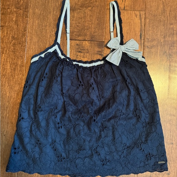 Abercrombie & Fitch Dark Blue Lace Top - Picture 1 of 3